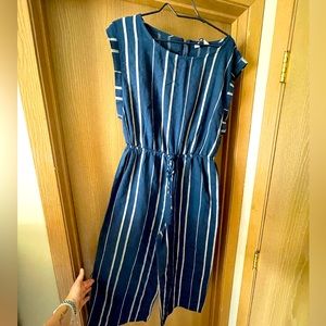 Universal Threads wide leg striped navy Jumper.
